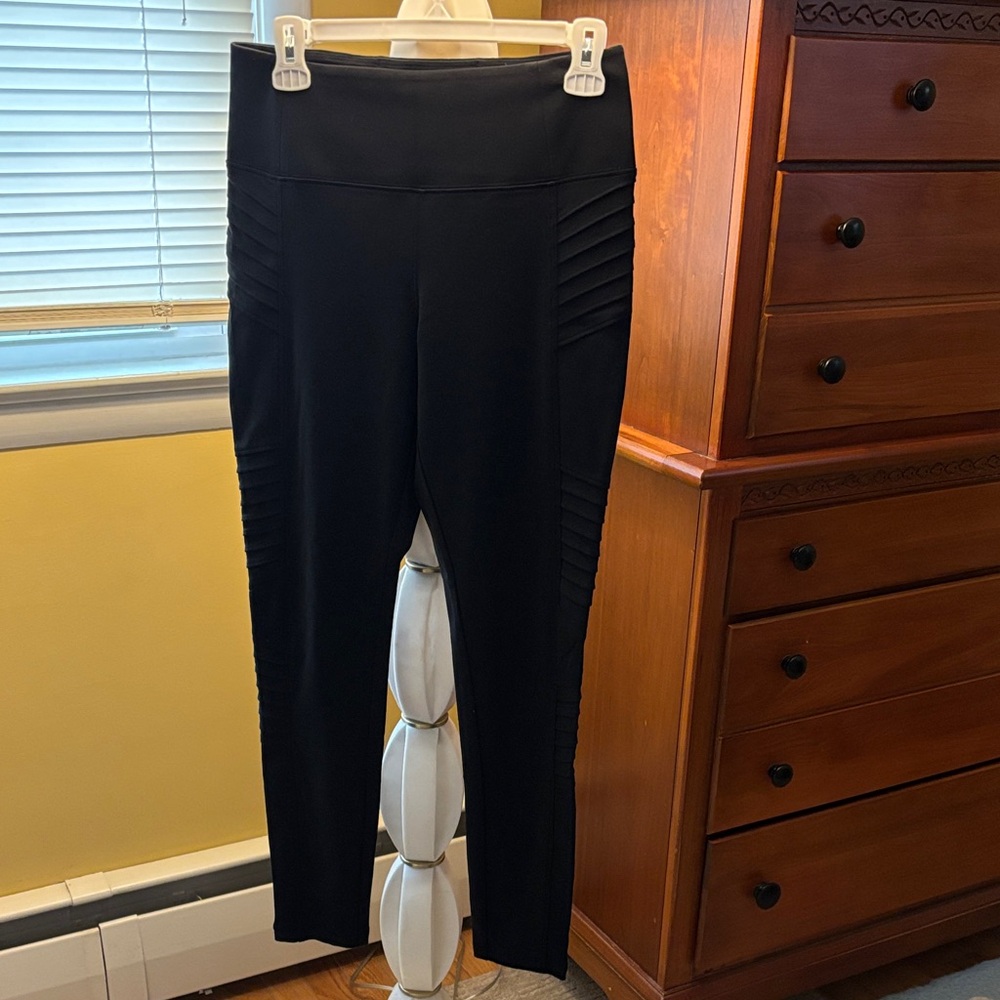 Athleta Delancey Moto tights black